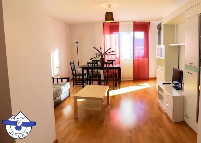 Lägenhet Altur 5 Jaca